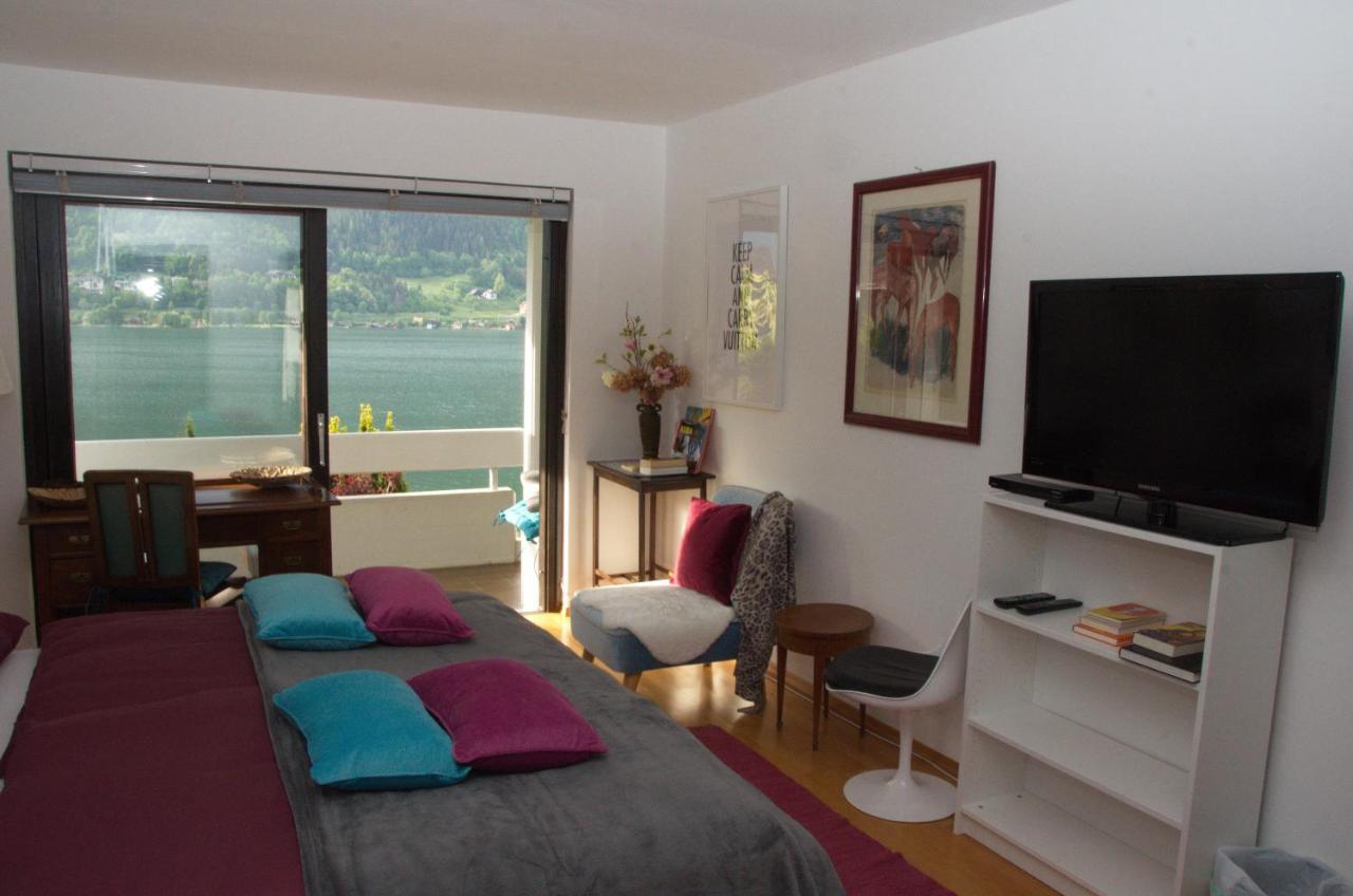 Gaestehaus Haerb Landskron Extérieur photo